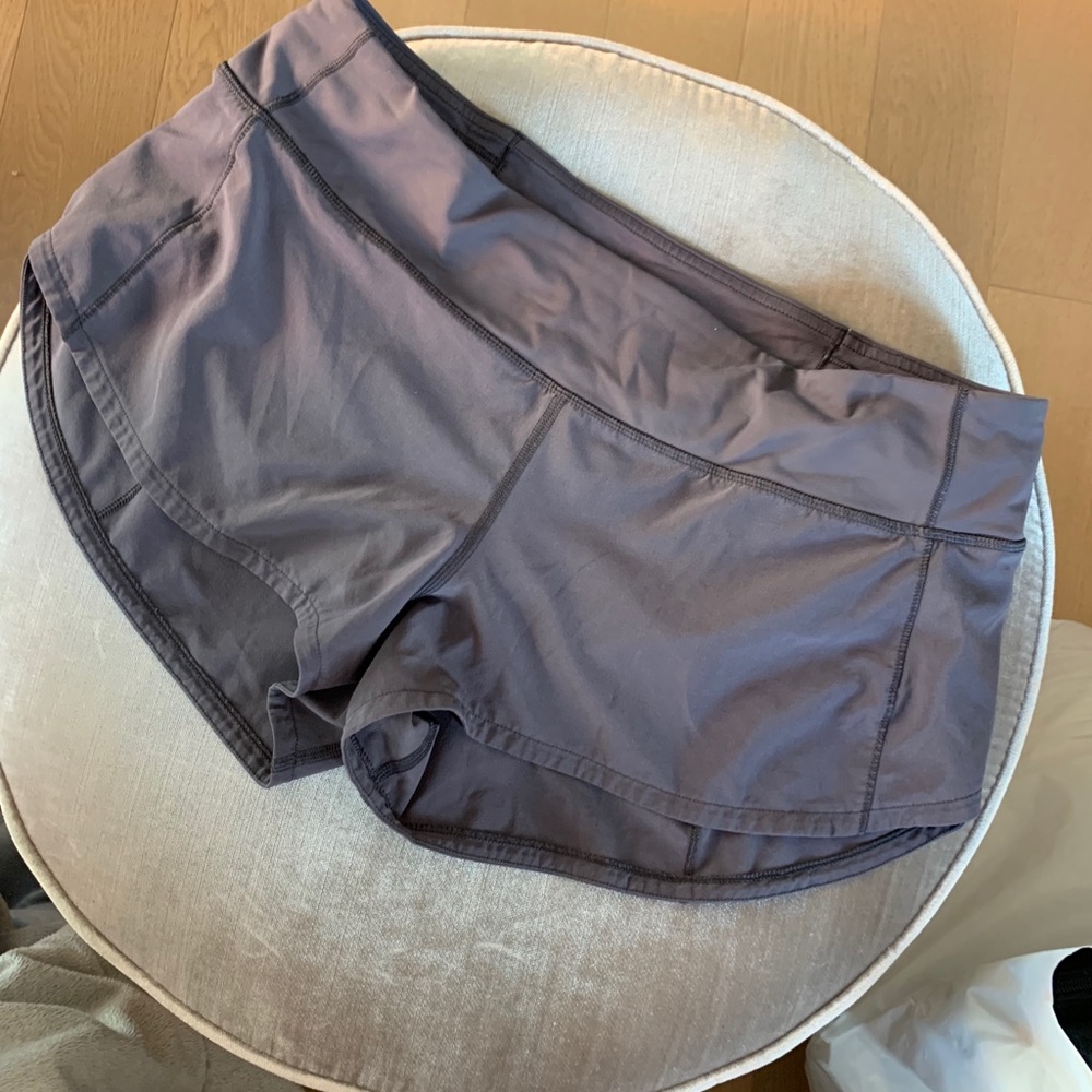 Lululemon speed up short 2.5 - moonwalk size 8